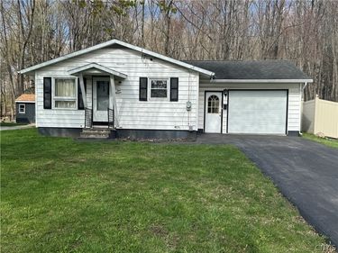 116 Waterbury Avenue , Whitesboro, NY 13492
