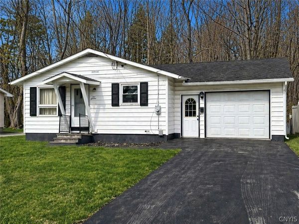 116 Waterbury Avenue, Whitesboro, NY 13492