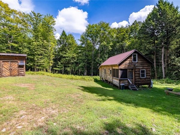 87 Tamblin Ridge Trail, Bernhards Bay, NY 13028