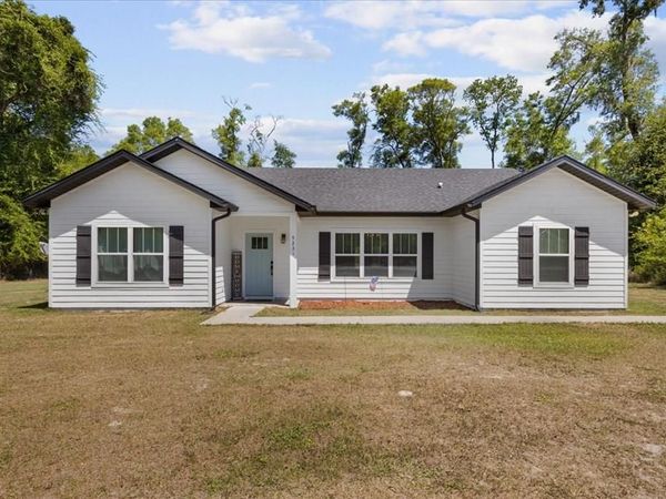5231 NW 73rd St, Chiefland, FL 32626