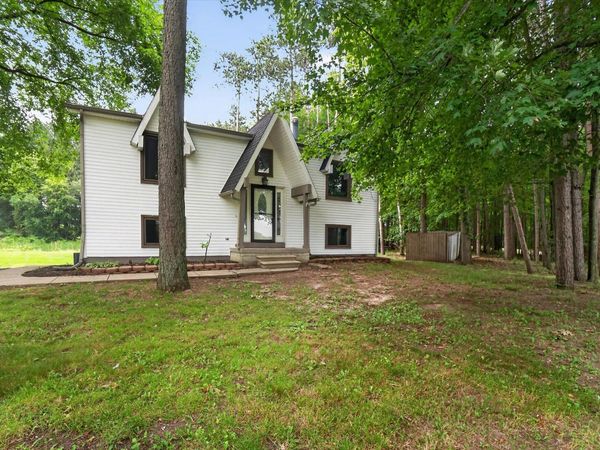 4042 Burns Road, Howell, MI 48855