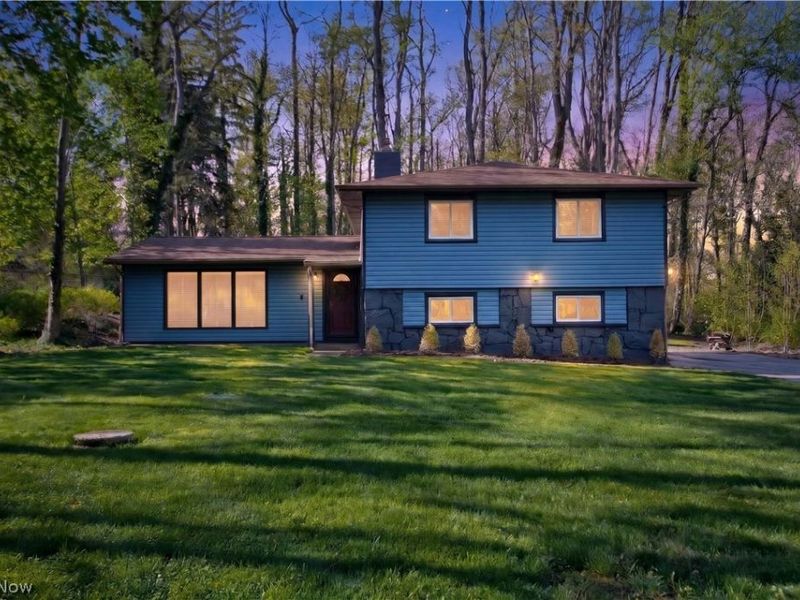 26 Sandy Hill Road , Sagamore Hills, OH 44067 Photo 2