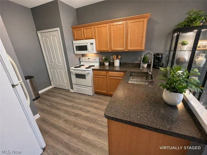 30056 Euclid Avenue, Unit 14, Wickliffe, OH 44092 Photo 6