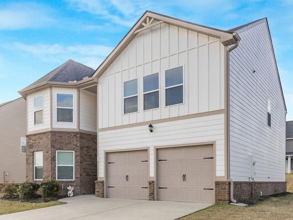 52 Cowpen Court , Covington, GA 30014