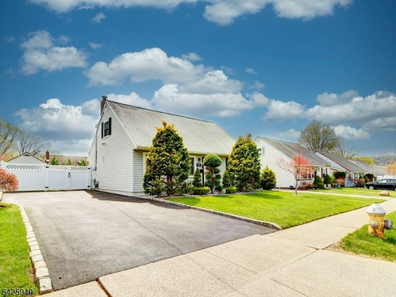 23 Clara Pl, Cedar Grove, NJ 07009 Main Photo