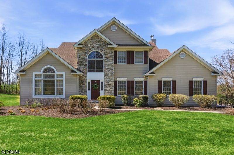 203 Lauren Way, Greenwich, NJ 08804 Main Photo