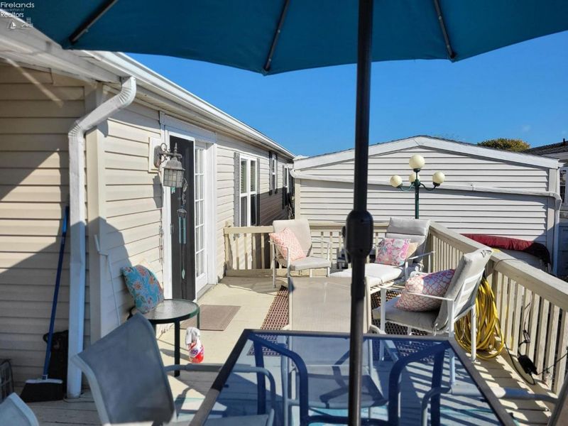 1640 N 1640 N Harbor Crossing Road, Unit 206, Marblehead, OH 43440 Photo 5