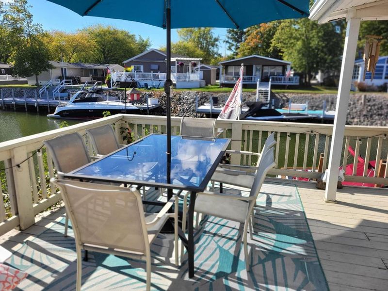 1640 N 1640 N Harbor Crossing Road, Unit 206, Marblehead, OH 43440 Photo 7