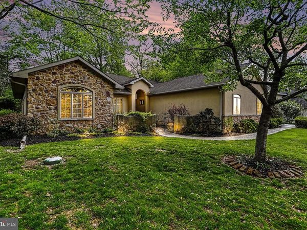 615 W 3RD AVENUE, LITITZ, PA 17543