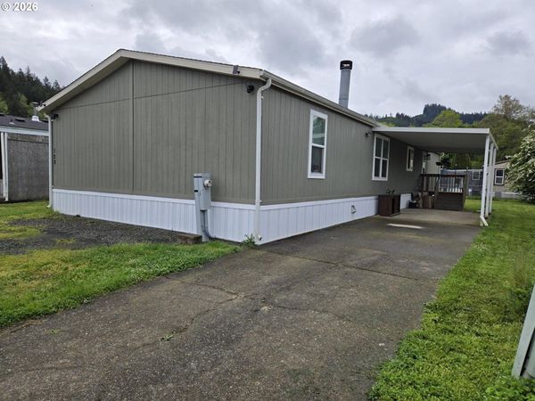 550 S STATE ST, Sutherlin, OR 97479