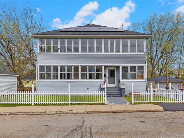 6 Emmanuel St, Webster, MA 01570