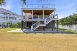 1607 Dolphin St. photo 4
