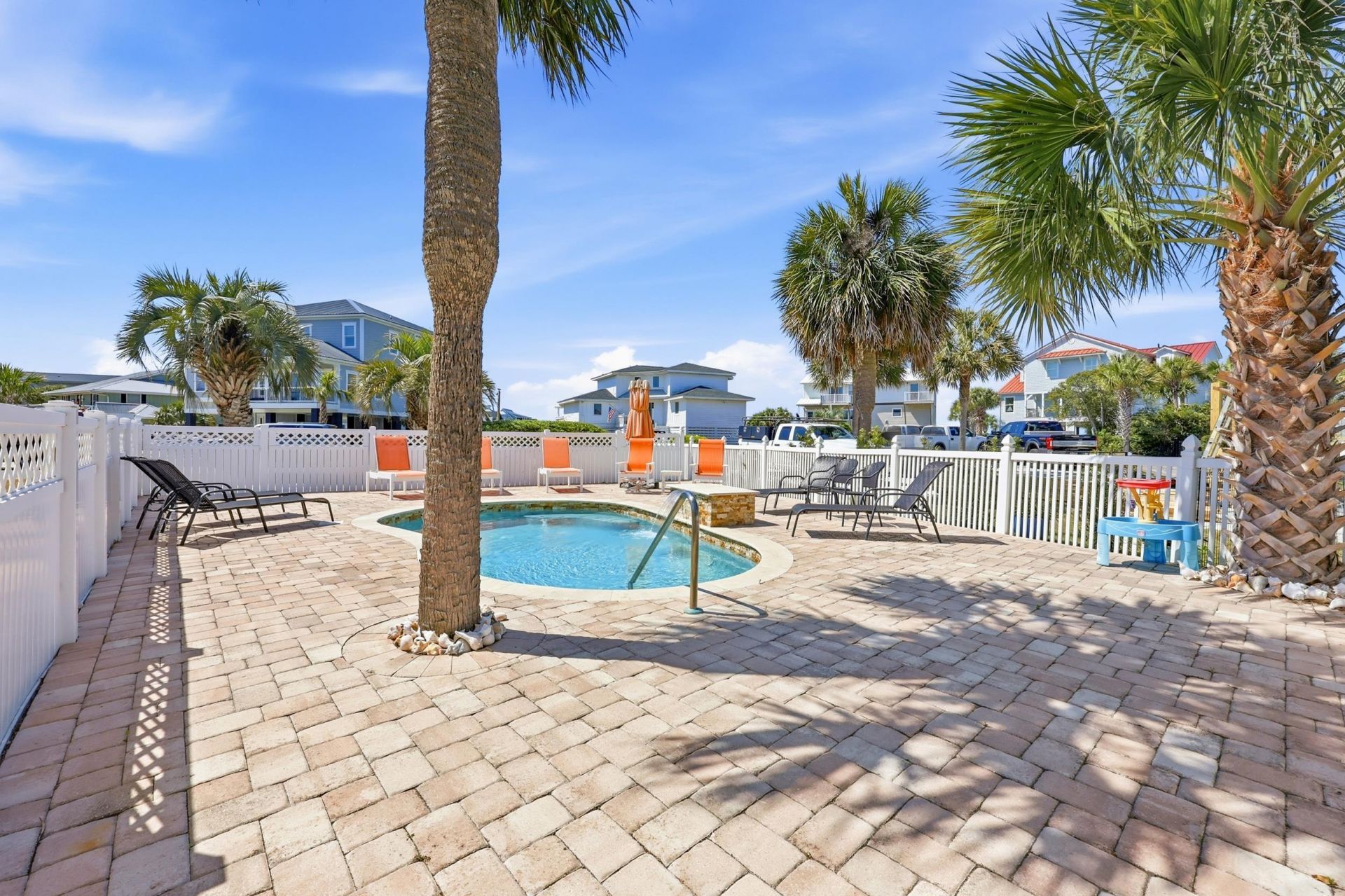 1607 Dolphin St. Photo 31