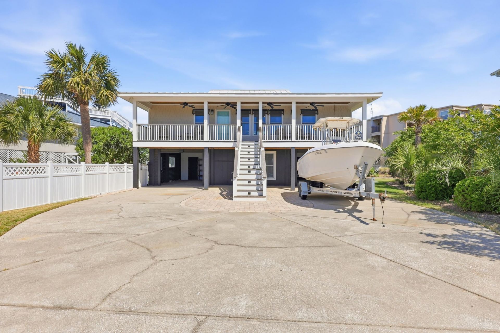 1607 Dolphin St. Photo 37