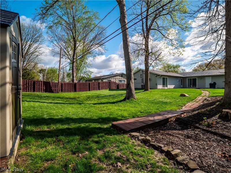 760 Trotter Lane , Berea, OH 44017 Photo 3