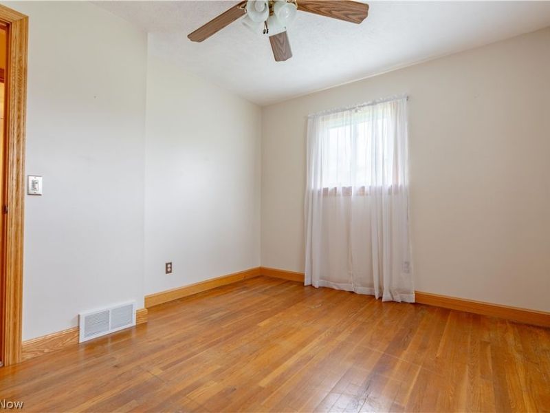 3804 Psolla Street NE, Canton, OH 44721 Photo 18