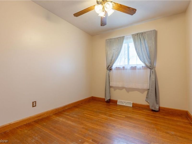 3804 Psolla Street NE, Canton, OH 44721 Photo 19