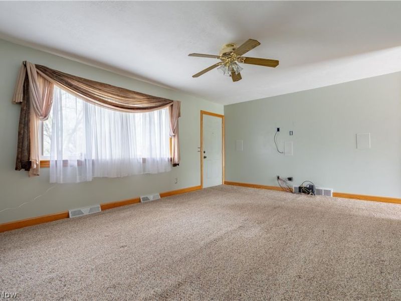 3804 Psolla Street NE, Canton, OH 44721 Photo 4