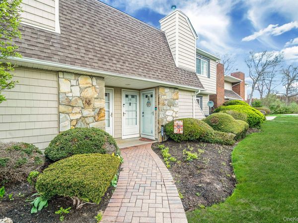 201 Lake Pointe Circle, Unit 201, Middle Island, NY 11953