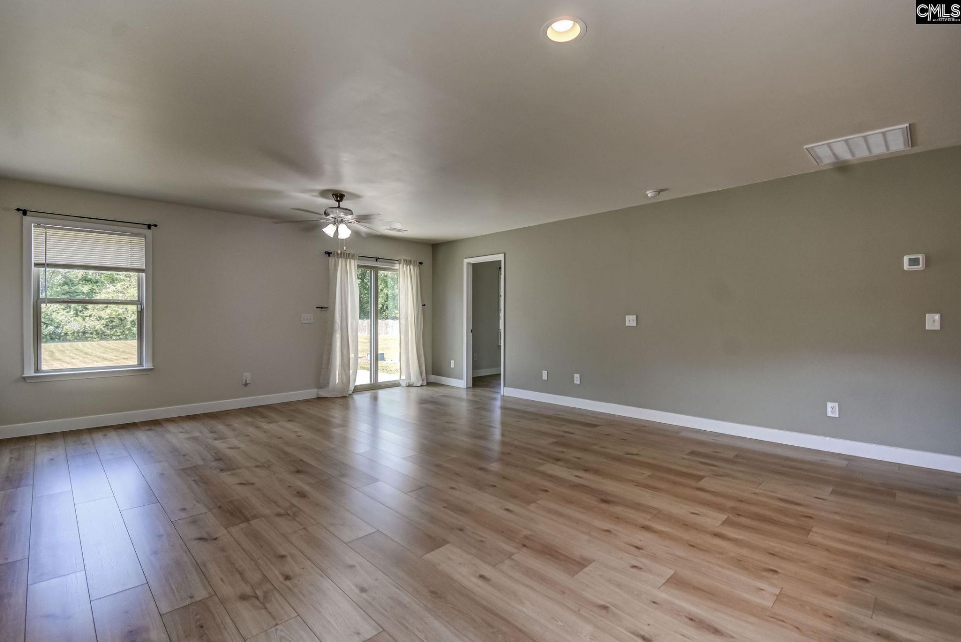 325 Harvester Loop  Photo 15