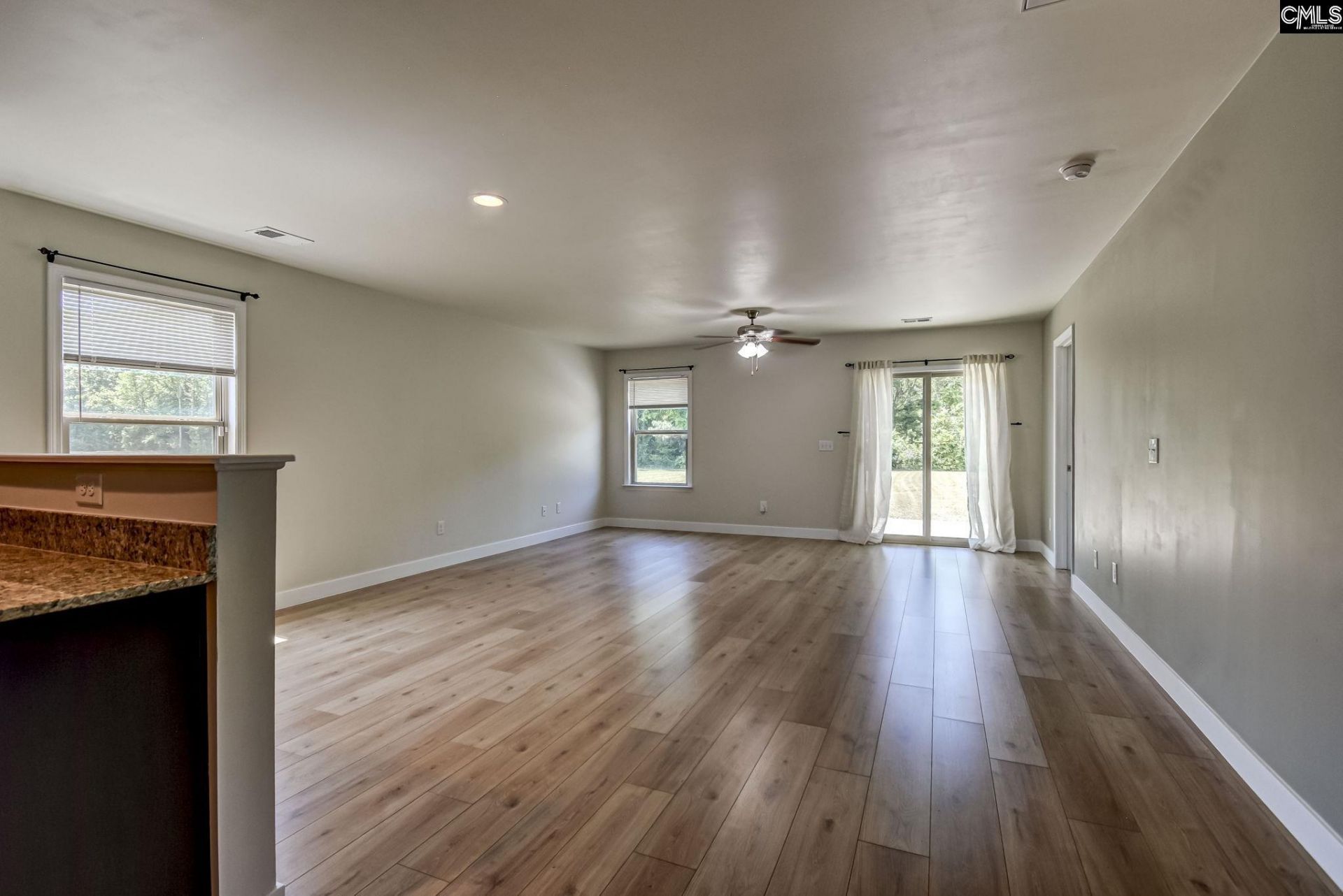 325 Harvester Loop  Photo 16