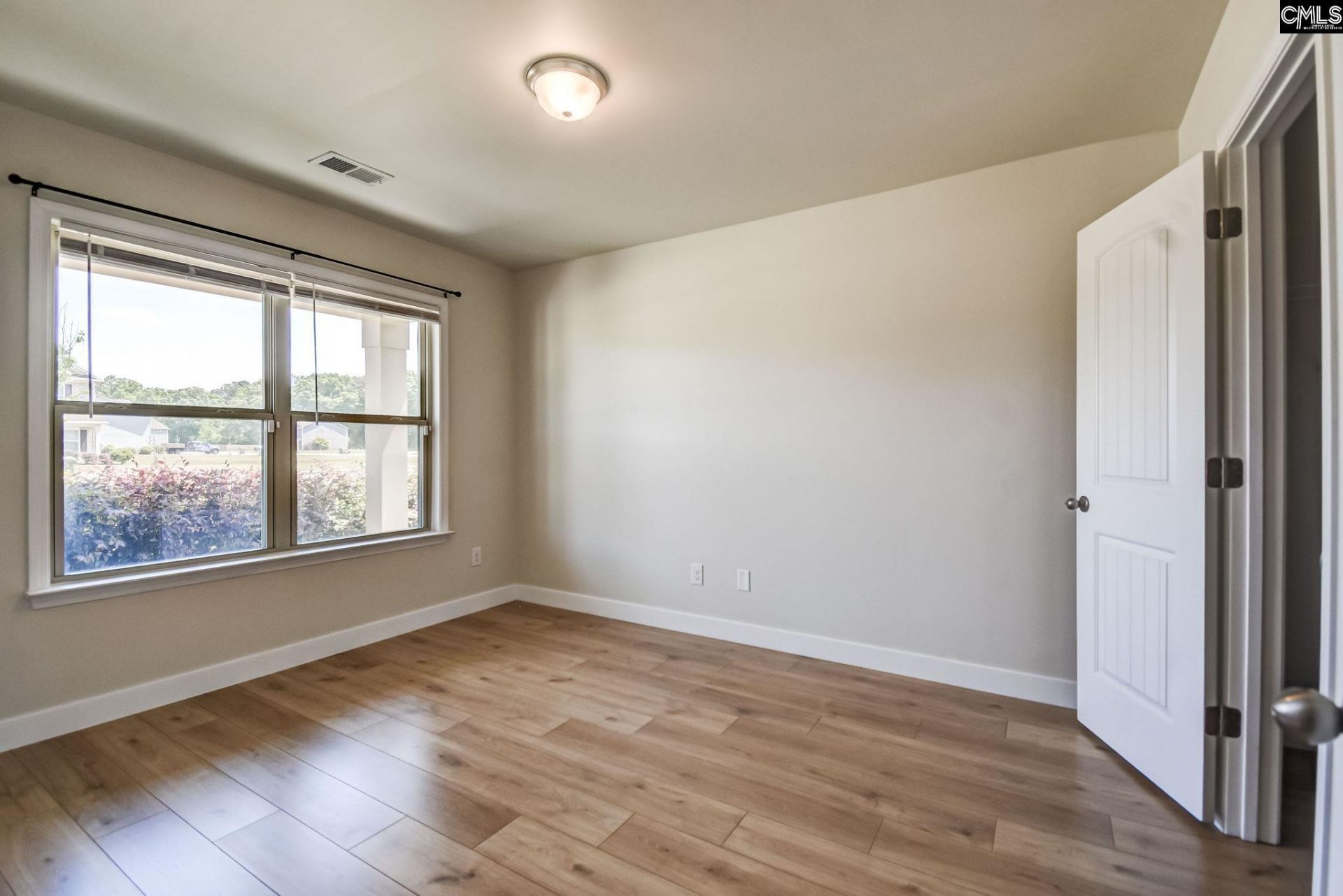 325 Harvester Loop  Photo 22