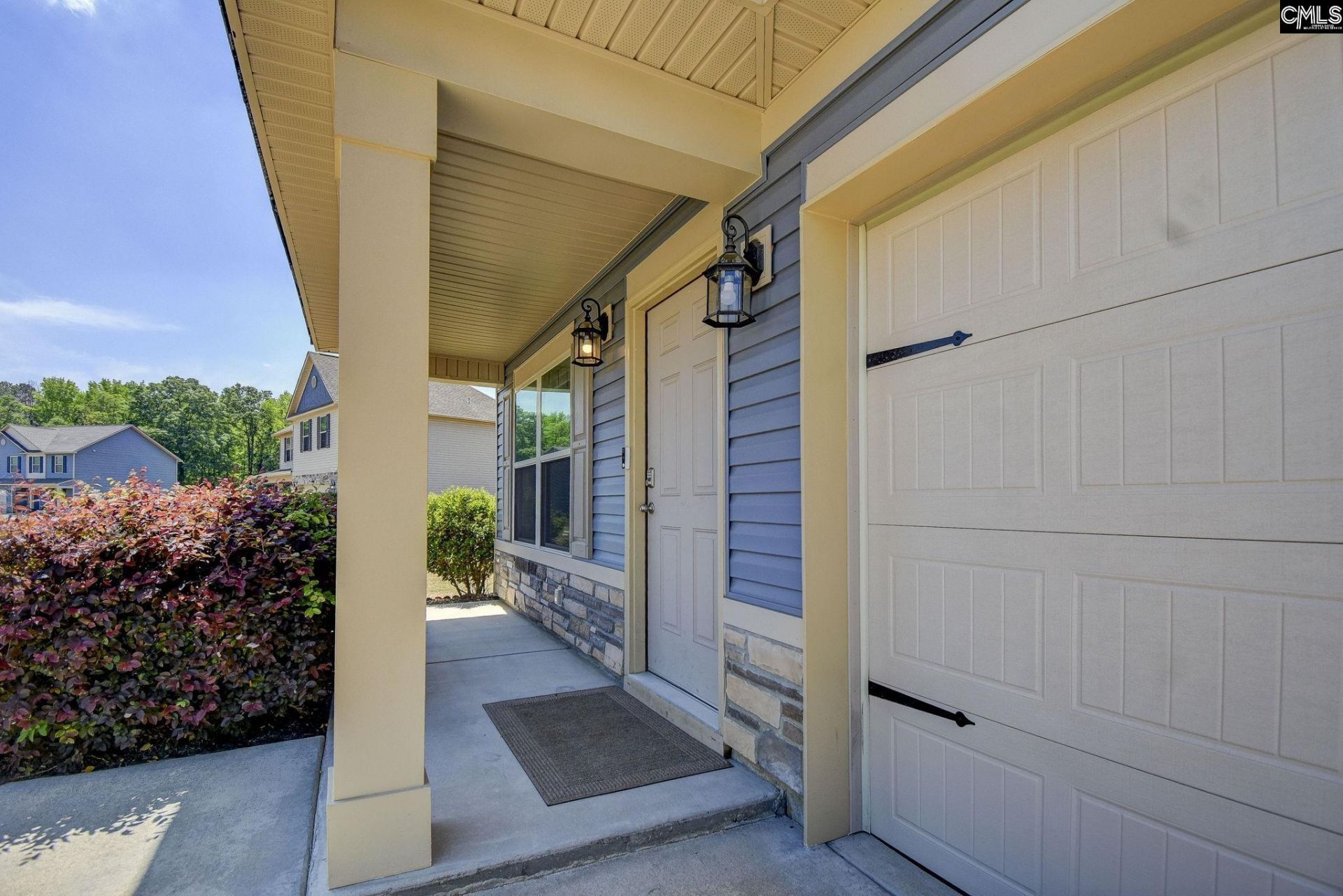 325 Harvester Loop  Photo 4