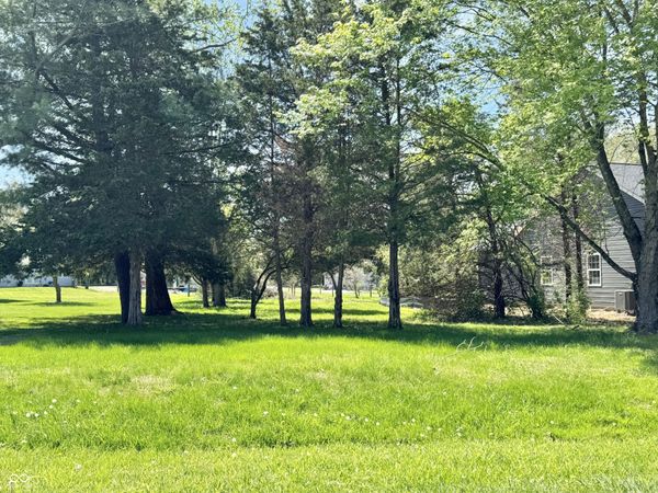 592 Jefferson Valley , Coatesville, IN 46121