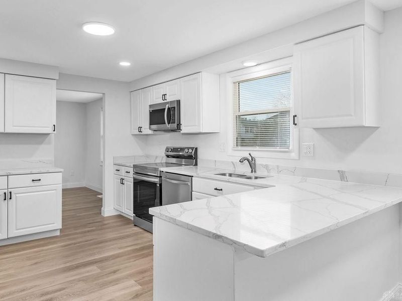 6701 Galaxie Drive, Dayton, OH 45415 Photo 13