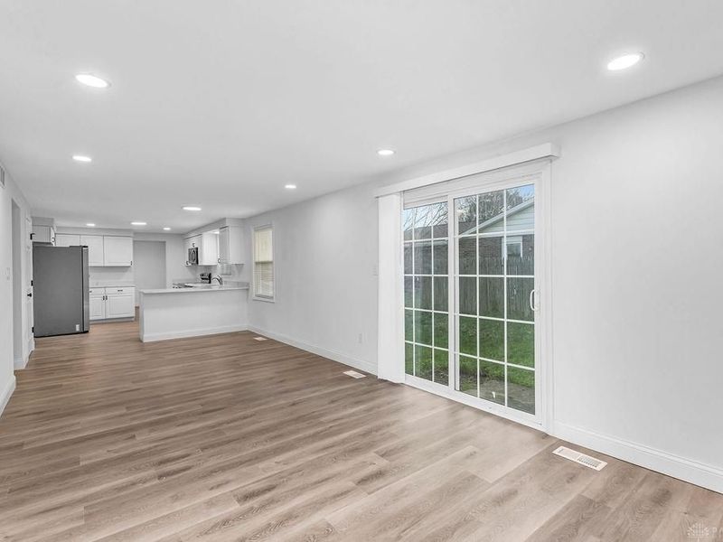 6701 Galaxie Drive, Dayton, OH 45415 Photo 19