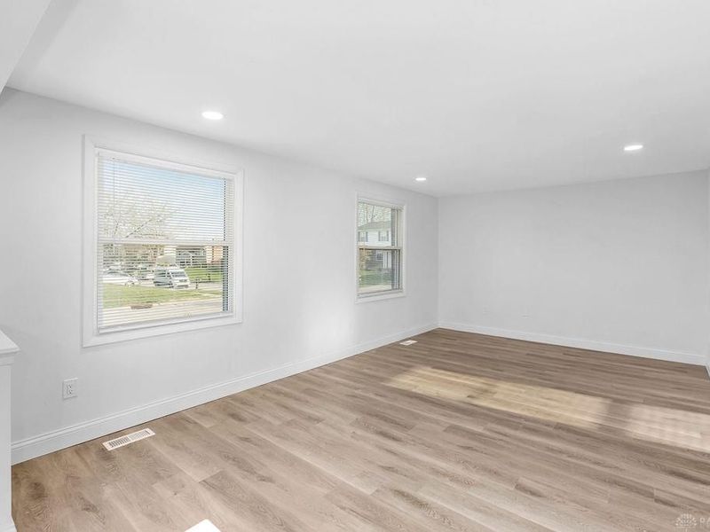 6701 Galaxie Drive, Dayton, OH 45415 Photo 6