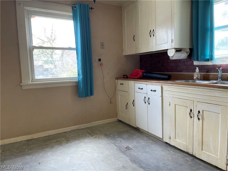 2213 Wyandotte Avenue, Lakewood, OH 44107 Photo 4