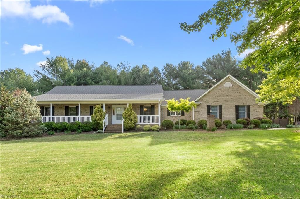 2636 Farmpond Court, Haw River, NC 27258 Main Photo