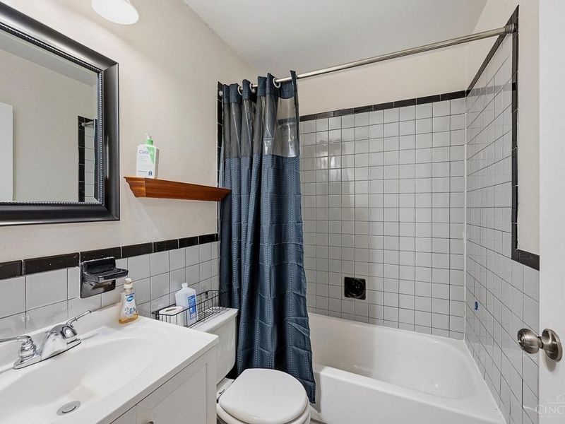 2853 Welge Lane, Cincinnati, OH 45248 Photo 25