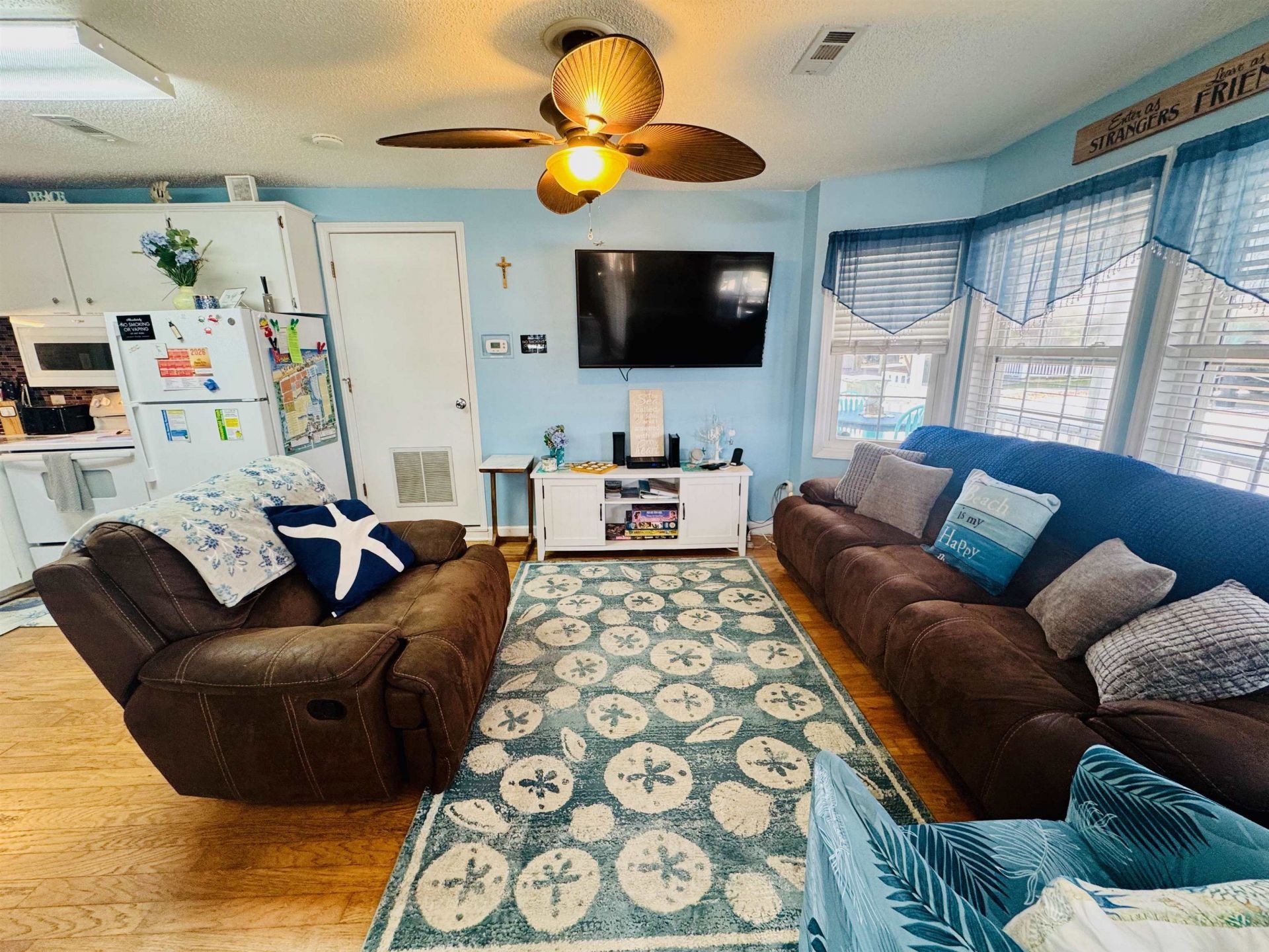 6001 - 5723 S Kings Hwy.  Photo 11