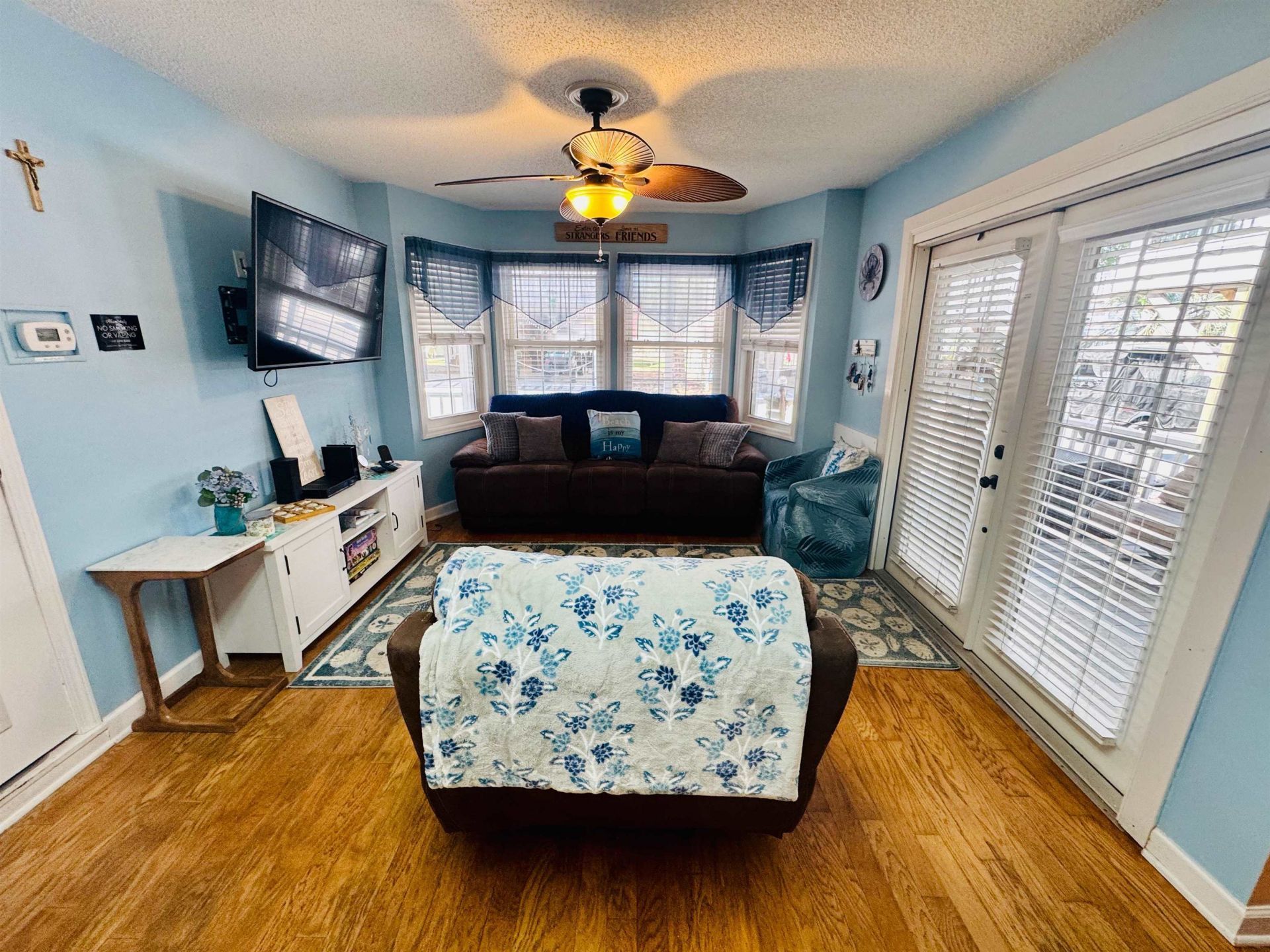 6001 - 5723 S Kings Hwy.  Photo 12