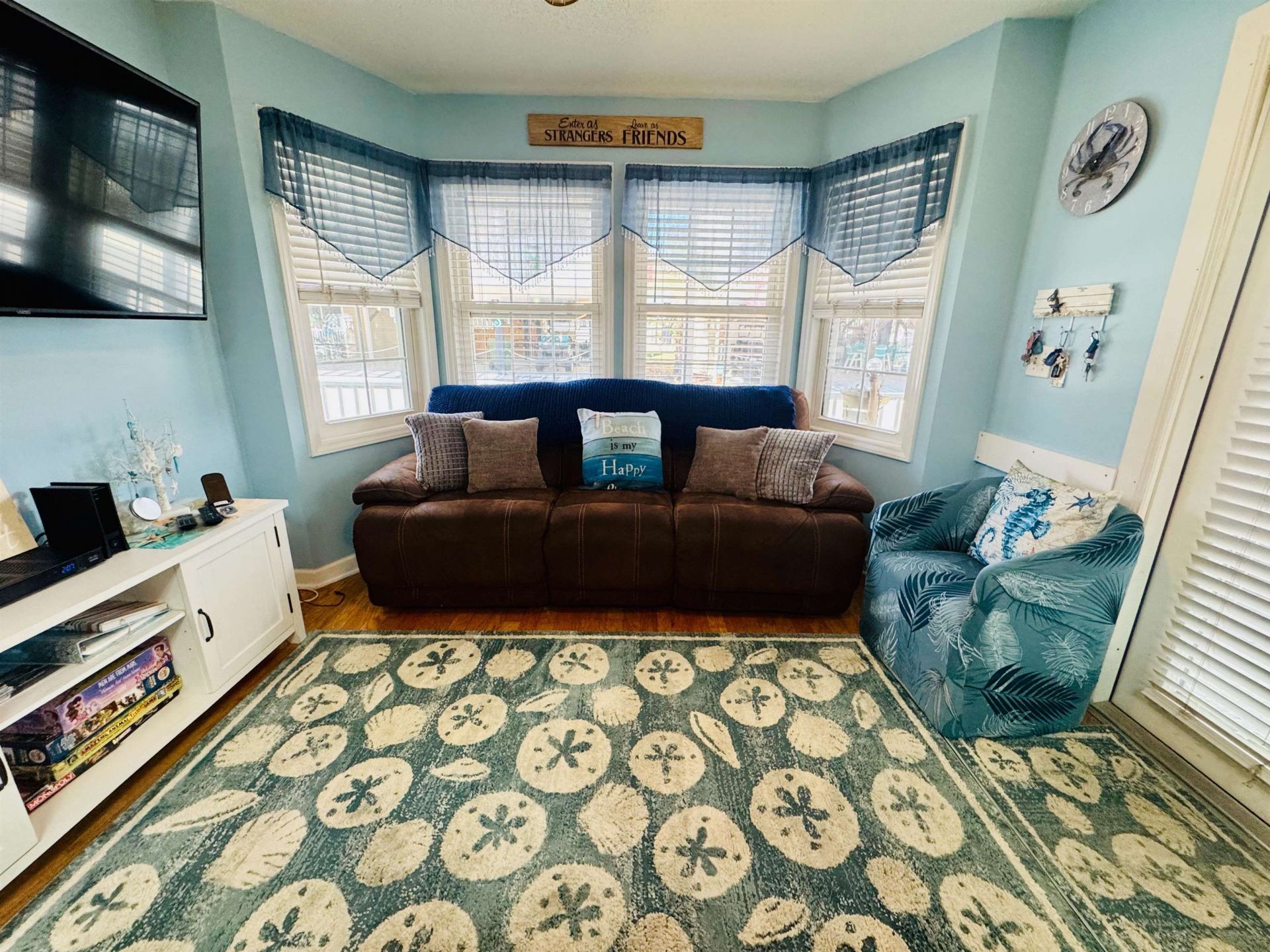 6001 - 5723 S Kings Hwy.  Photo 14