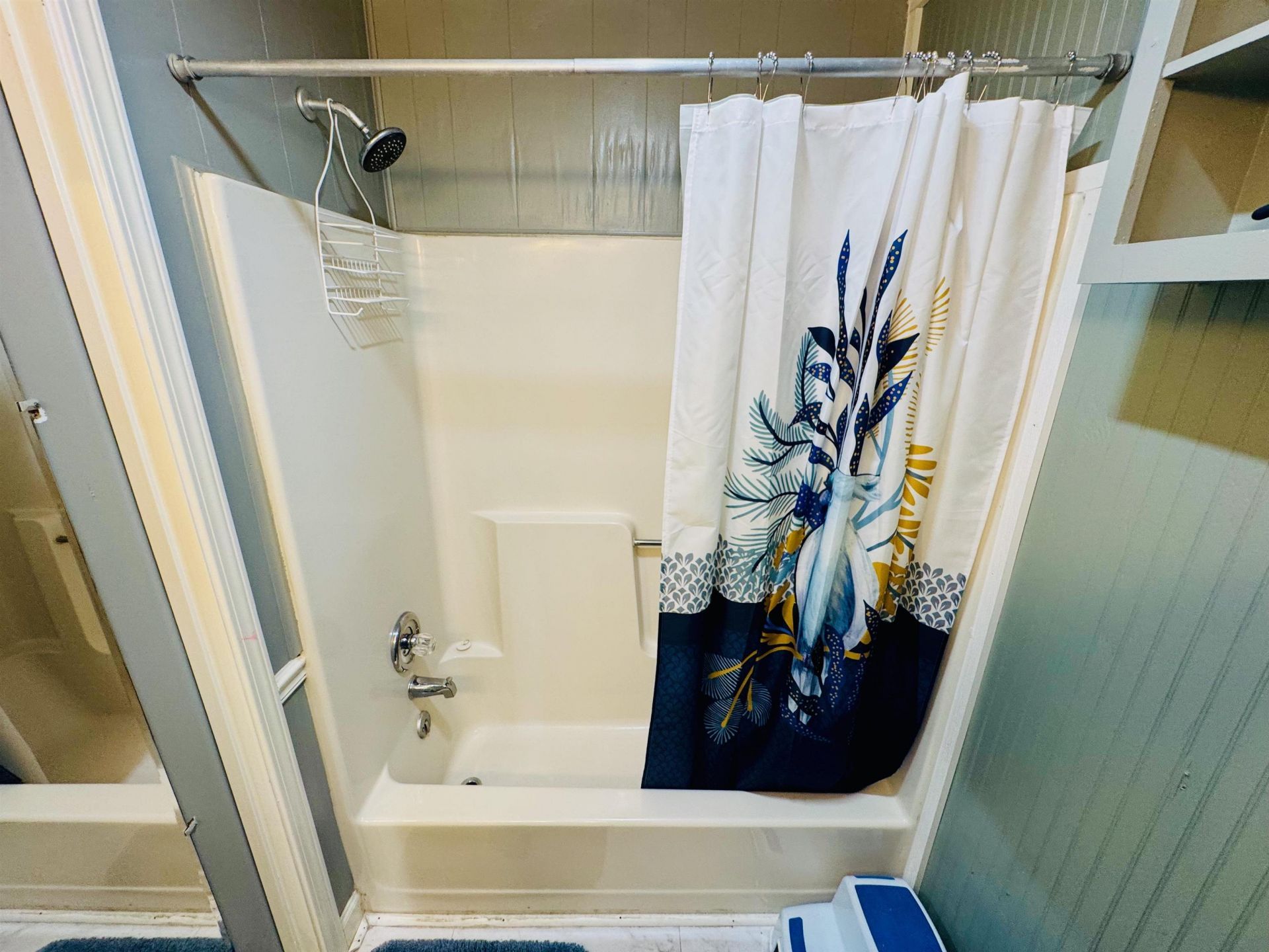 6001 - 5723 S Kings Hwy.  Photo 40