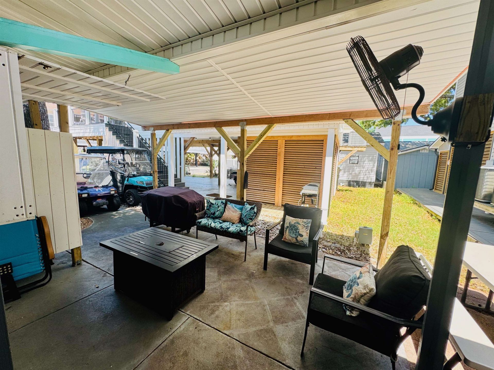 6001 - 5723 S Kings Hwy.  Photo 46