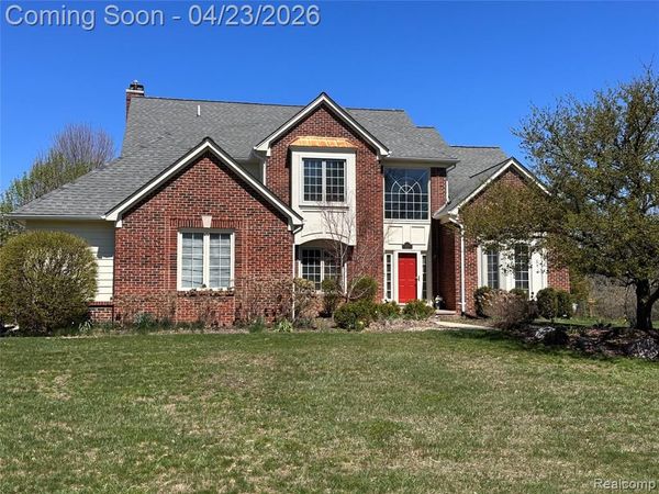 3915 Winslow Drive, Auburn Hills, MI 48326