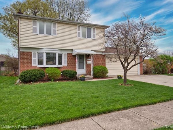 33954 Vista Way , Fraser, MI 48026