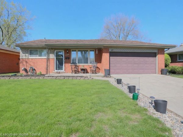 29847 Palomino Drive , Warren, MI 48093