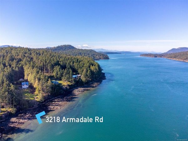 3218 Armadale Rd , Pender Island, BC V0N 2M1