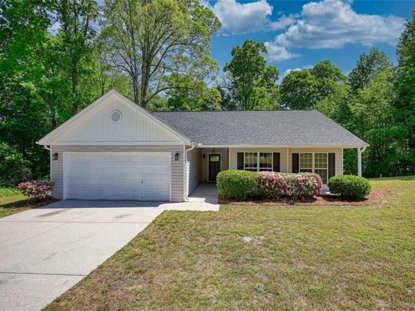 854 Hawk Creek Trail , Winder, GA 30680