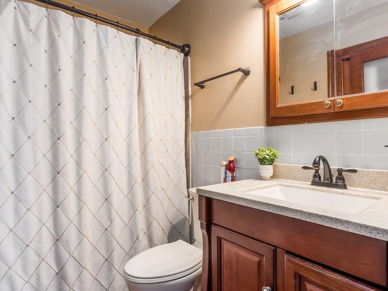 821 Stewart Avenue, Cambridge, OH 43725 Photo 22
