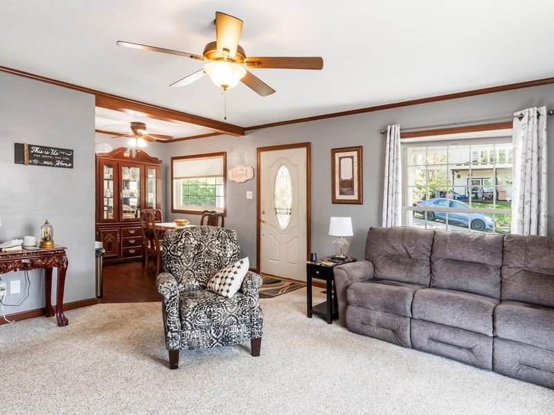821 Stewart Avenue, Cambridge, OH 43725 Photo 9
