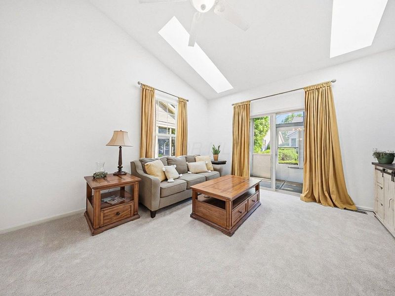 6067 Coventry Meadow Lane, Hilliard, OH 43026 Photo 18