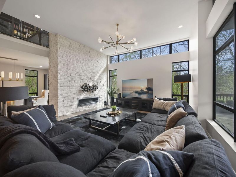 101 Lake Bluff Drive , Columbus, OH 43235 Photo 24