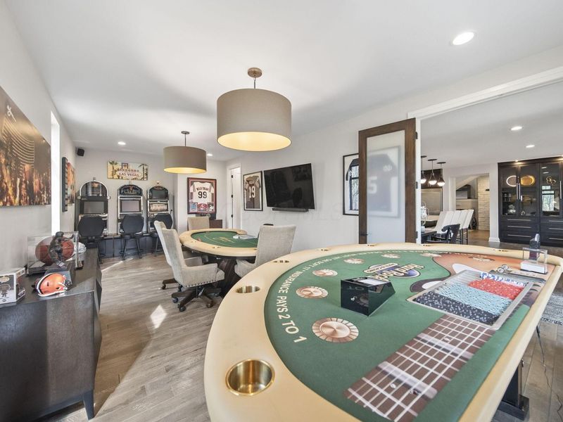 101 Lake Bluff Drive , Columbus, OH 43235 Photo 32