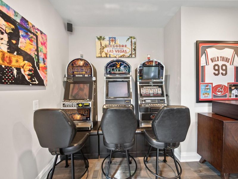 101 Lake Bluff Drive , Columbus, OH 43235 Photo 33